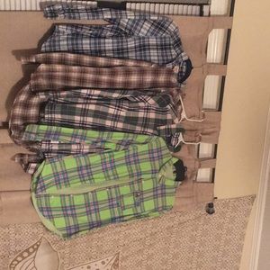 4 long sleeve button down flannels